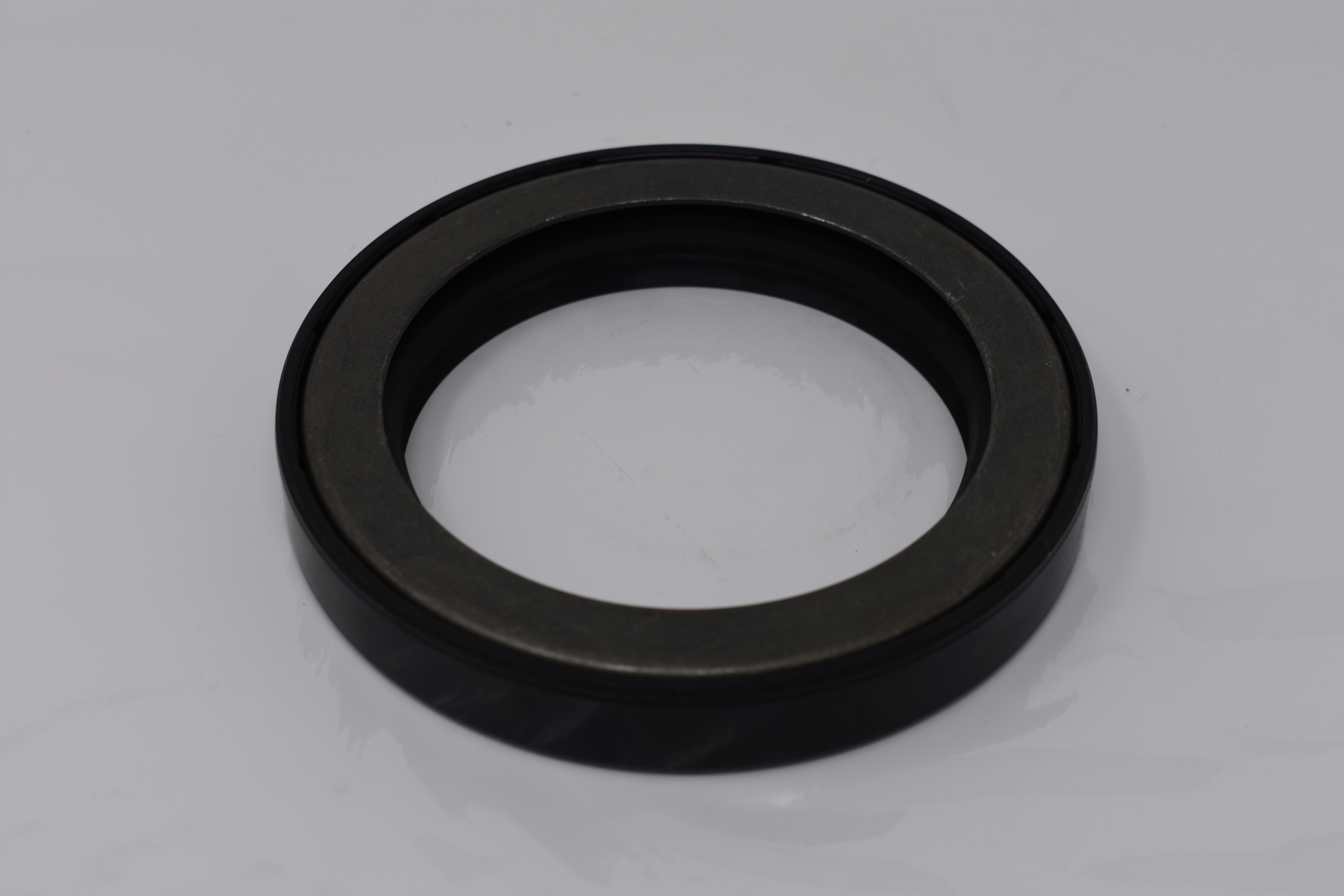 Nissan-Olsimmerring-Nr-4309000H00 Ölsimmerring