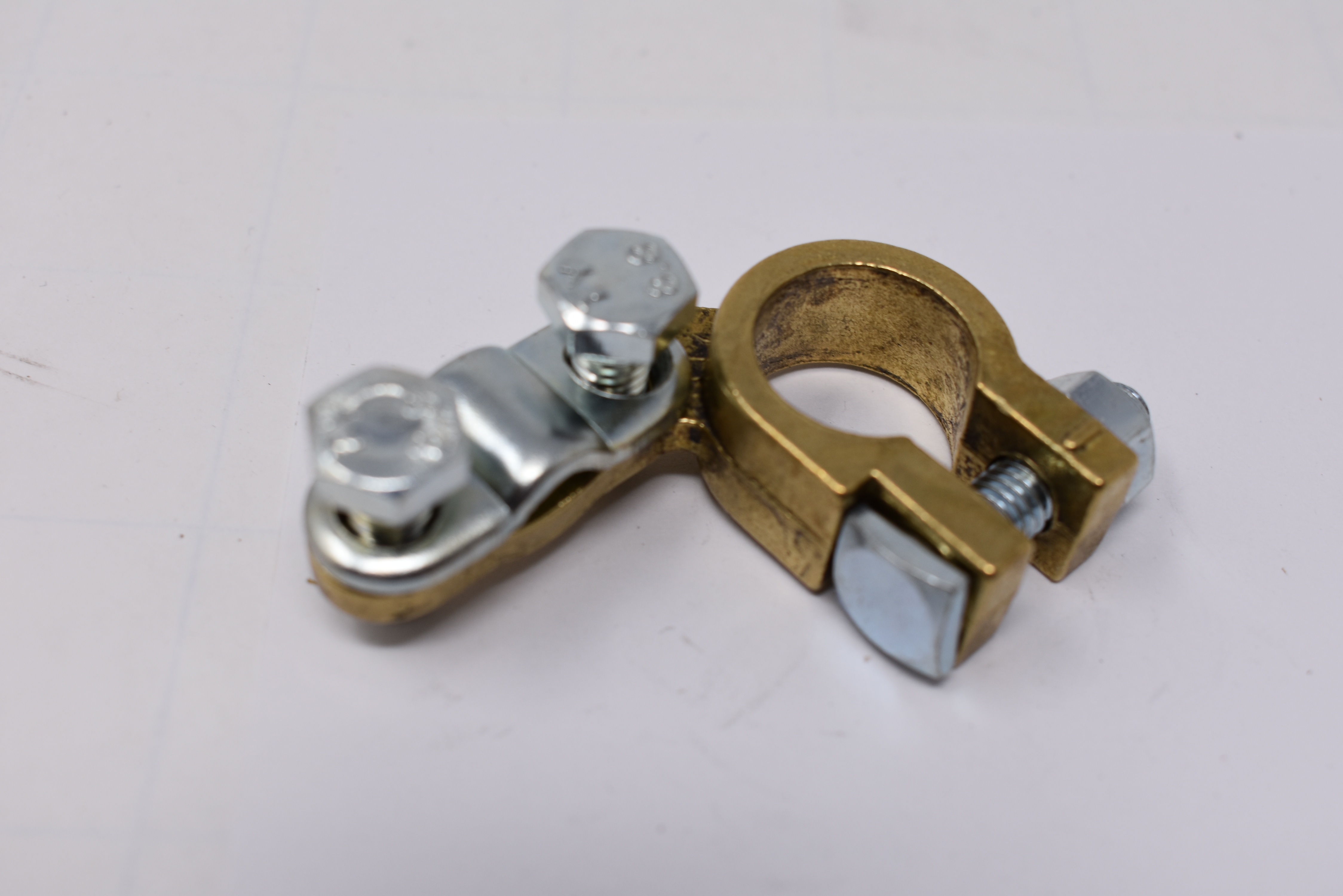 Batterieklemme Minus